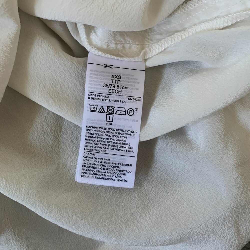 Banana Republic Women 100% Silk Button Down Shirt, White, Size XXS - Picture 4 of 6